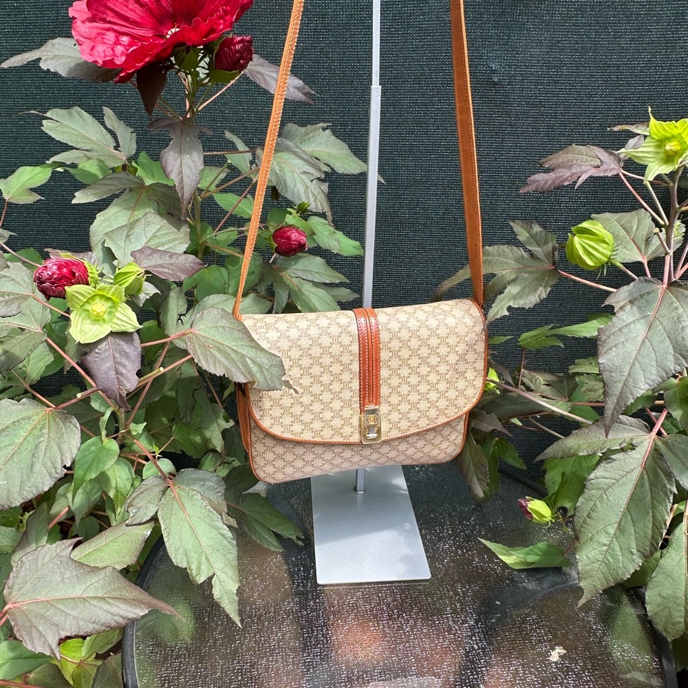 Celine signature crossbody - Picture 7 of 9